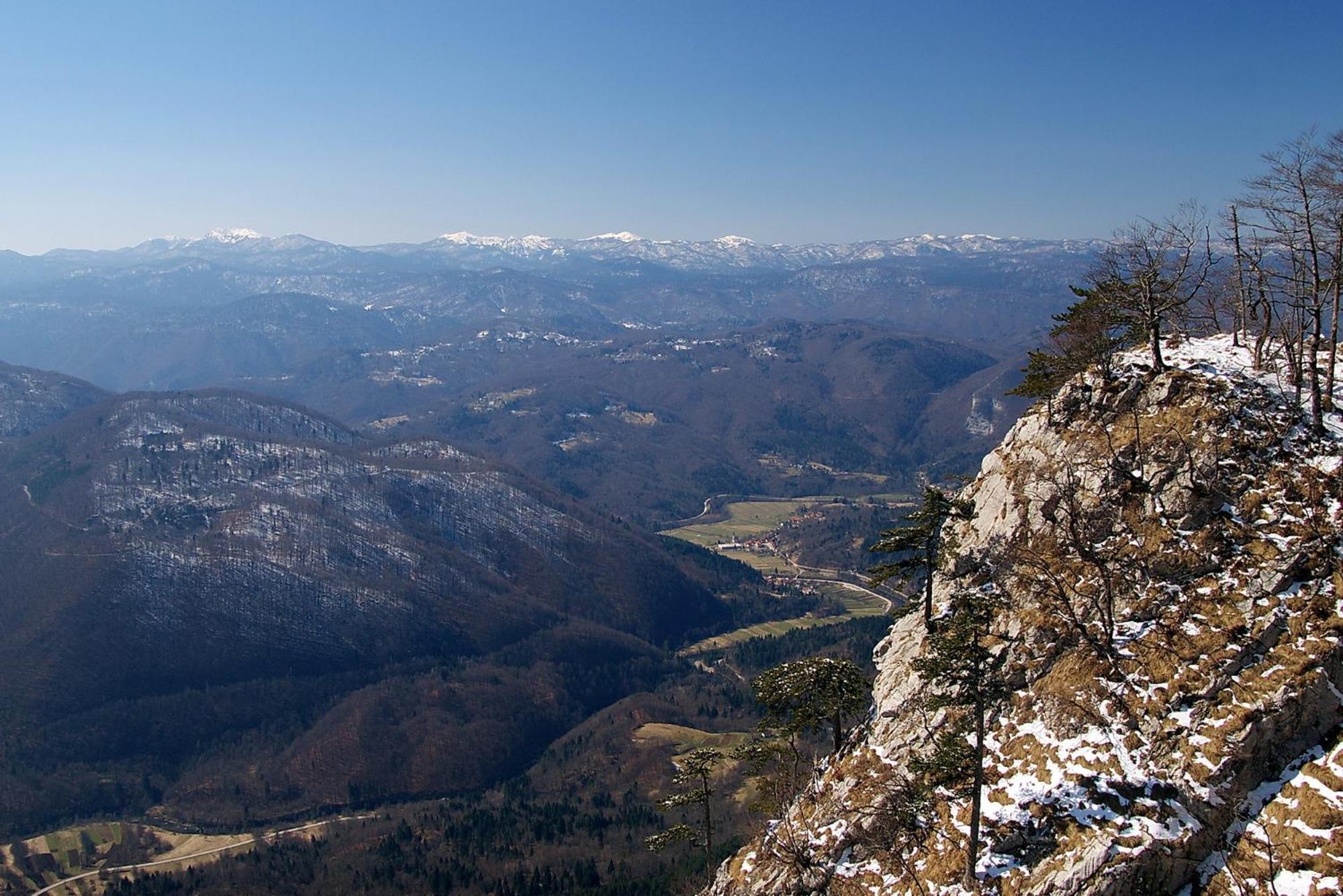 Hotel Kovac Osilnica エクステリア 写真