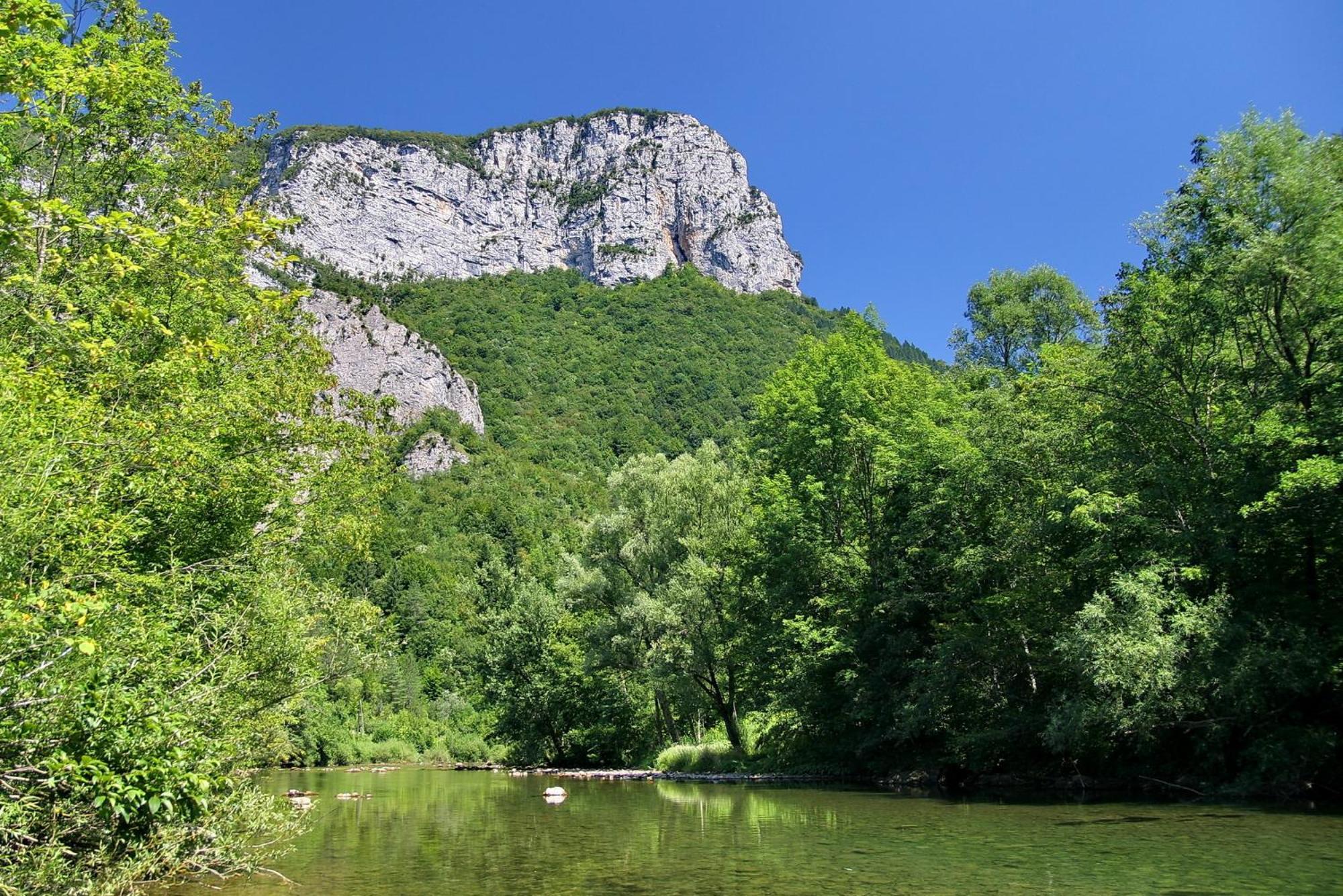 Hotel Kovac Osilnica エクステリア 写真
